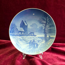 Load image into Gallery viewer, Bing & Grondahl Copenhagen Christmas Plates 42510023