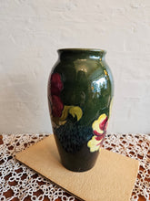 Load image into Gallery viewer, Clematis Floral Pattern Moorcroft Vase 42410