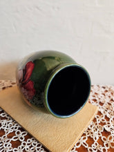 Load image into Gallery viewer, Clematis Floral Pattern Moorcroft Vase 42410