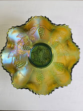 Load image into Gallery viewer, Fenton Green Carnival Glass Grapes Dish42401