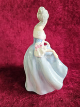 Load image into Gallery viewer, Royal Doulton "Southern Belle" HN 2425 #42410