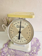 Load image into Gallery viewer, American Family Kitchen Scale Yellow 25 lbs Working Condition 42504