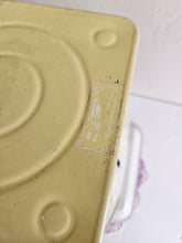 Load image into Gallery viewer, American Family Kitchen Scale Yellow 25 lbs Working Condition 42504