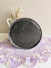 Load image into Gallery viewer, Tucketts Orinoco Tobacco Tin Round Cut Fine 42403