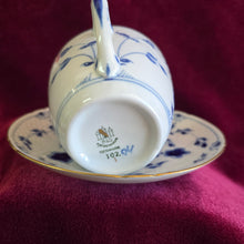 Load image into Gallery viewer, Bing & Grondahl Copenhagen Teacup and Saucer with Butterfly 42510