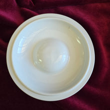 Load image into Gallery viewer, Royal Worcester Evesham Gold Round Casserole w/ Lid 42509