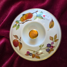 Load image into Gallery viewer, Royal Worcester Evesham Gold Round Casserole w/ Lid 42509