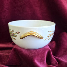 Load image into Gallery viewer, Royal Worcester Evesham Gold Round Casserole w/ Lid 42509