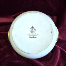 Load image into Gallery viewer, Royal Worcester Evesham Gold Round Casserole w/ Lid 42509