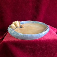 Load image into Gallery viewer, Bing & Grondahl Copenhagen Lilypad Dish 42510017