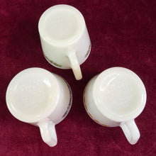 Load image into Gallery viewer, Pyrex Coffee Mugs 42511