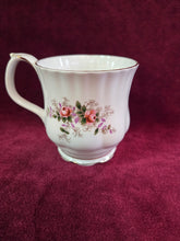 Load image into Gallery viewer, Royal Albert Lavender Rose Coffee Mug 42509