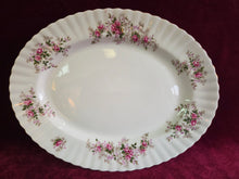 Load image into Gallery viewer, Royal Albert Lavender Rose Platter 4719