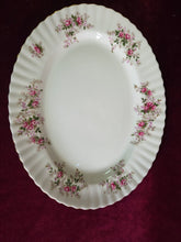 Load image into Gallery viewer, Royal Albert Lavender Rose Platter 4719
