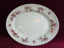 Load image into Gallery viewer, Royal Albert Lavender Rose Platter 4719