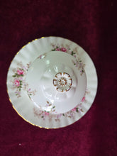 Load image into Gallery viewer, Royal Albert Lavender Rose Butter Dish