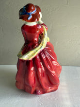 Load image into Gallery viewer, Royal Doulton Top o' The Hill. HN 1834. Made in England 42307