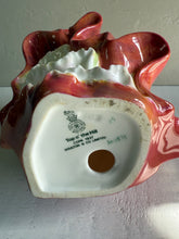 Load image into Gallery viewer, Royal Doulton Top o' The Hill. HN 1834. Made in England 42307