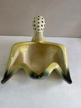 Load image into Gallery viewer, Pair of Hull 1950s Mother Goose Planters. 42510