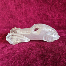 Load image into Gallery viewer, 1930’s Bugatti Type 57SC Crystal Car by Atlantic 022