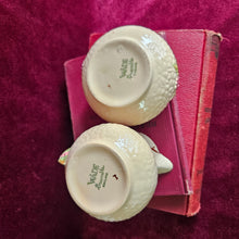 Load image into Gallery viewer, Wade Bramble Cream and Sugar Set Berries and Leaves 025