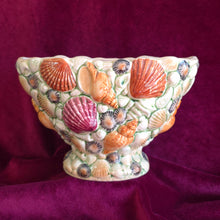Load image into Gallery viewer, Sylvac Marina Seashell Mantle Vase #42501