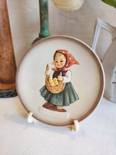 Load image into Gallery viewer, Hummel Goebel Little Homemakers Small Plate 748 / 909