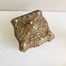 Load image into Gallery viewer, Jenning Brothers Art Nouveau Brass Tone Jewelry Casket 42505
