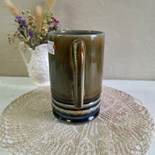 Load image into Gallery viewer, Wade Musical Stein Duck Hunters “Galway Bay” 42403