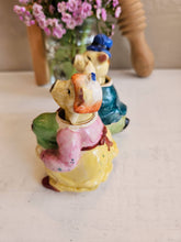 Load image into Gallery viewer, Pig Bobble Salt & Pepper Shakers 25 03