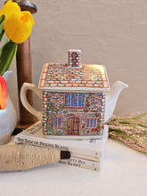 Load image into Gallery viewer, Sadler 17th Century Cottage-English Country Houses Teapot 001