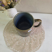 Load image into Gallery viewer, Wade Musical Stein Duck Hunters “Galway Bay” 42403