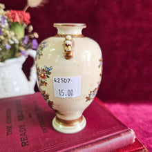 Load image into Gallery viewer, Satsuma Japanese Vase with Floral Design 42507