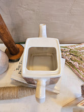 Load image into Gallery viewer, Sadler 17th Century Cottage-English Country Houses Teapot 001