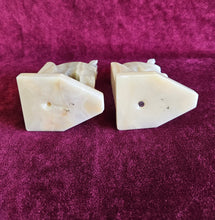 Load image into Gallery viewer, Marble Horse Head Bookends 42508