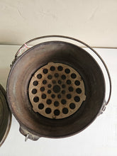 Load image into Gallery viewer, Cast Iron Smart’s No. 8 Dutch Oven 023
