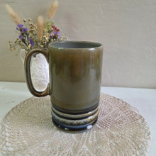 Load image into Gallery viewer, Wade Musical Stein Duck Hunters “Galway Bay” 42403