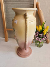 Load image into Gallery viewer, Hull Magnolia Art Pottery Vase 22 54