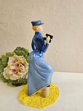 Load image into Gallery viewer, Gentle Breezes Goebel #1887 Figurine 42502