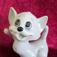 Load image into Gallery viewer, Figaro Porcelain Walt Disney Productions Figurine25 08