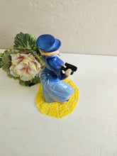 Load image into Gallery viewer, Gentle Breezes Goebel #1887 Figurine 42502