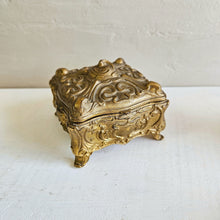 Load image into Gallery viewer, Jenning Brothers Art Nouveau Brass Tone Jewelry Casket 42505