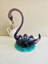 Load image into Gallery viewer, Amethyst Glass Swan Dish #019