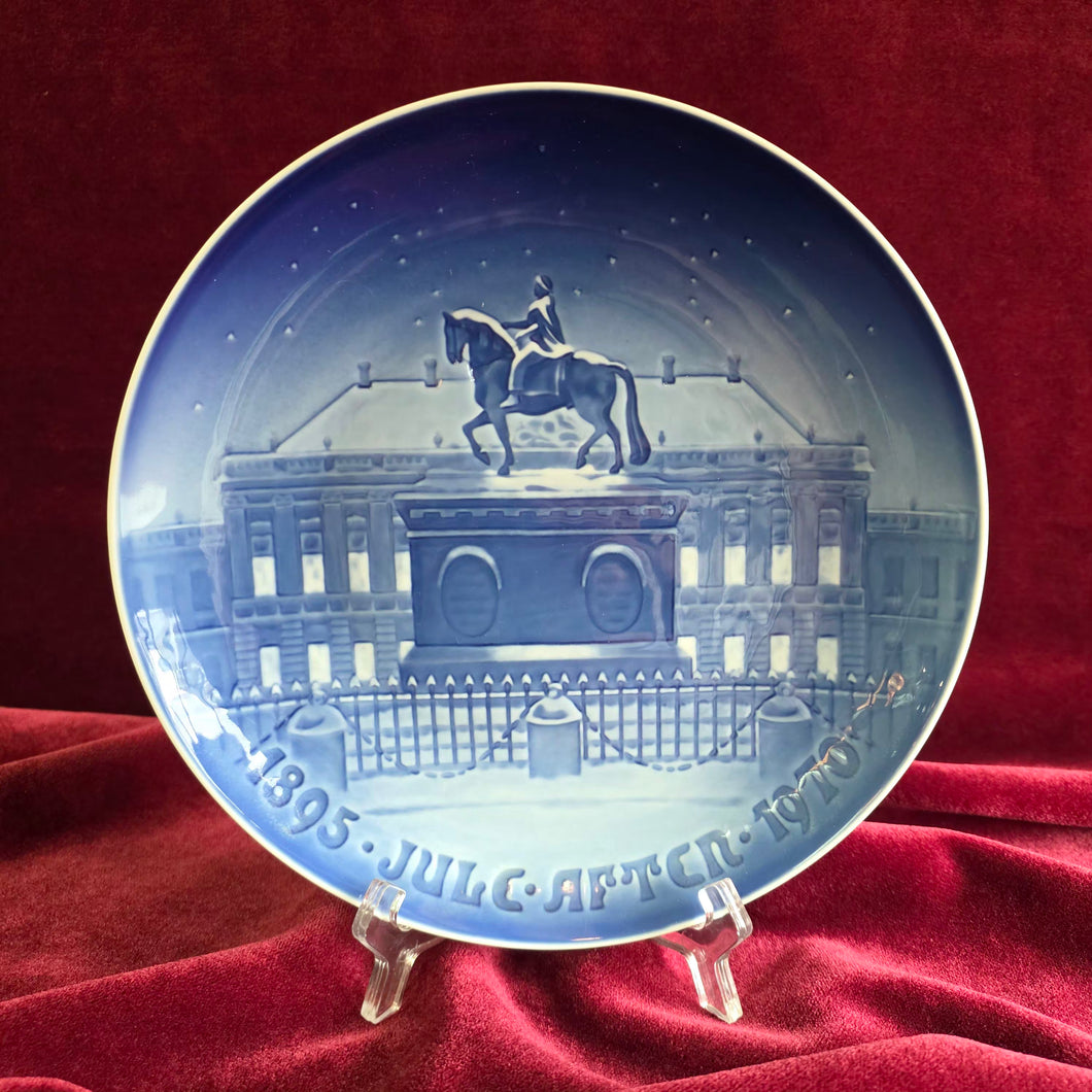 Bing & Grondahl Copenhagen Christmas Plates 42510023