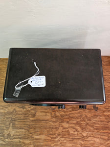003 Baby Champ Bakelite Radio (works)