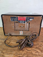 Load image into Gallery viewer, 003 Baby Champ Bakelite Radio (works)
