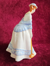 Load image into Gallery viewer, Royal Doulton &quot;Summertime&quot; HN 3137 #931
