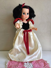Load image into Gallery viewer, Vintage Reliable Snow White Doll 020
