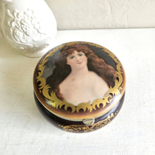 Load image into Gallery viewer, Vintage Vienna Style Pocelain Trinket Box (Round) 42505
