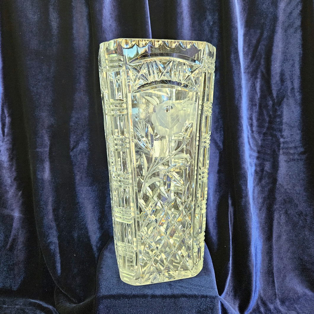 Heavy Cut Lead Crystal Vase – Roses Etching and Geometric Design 020